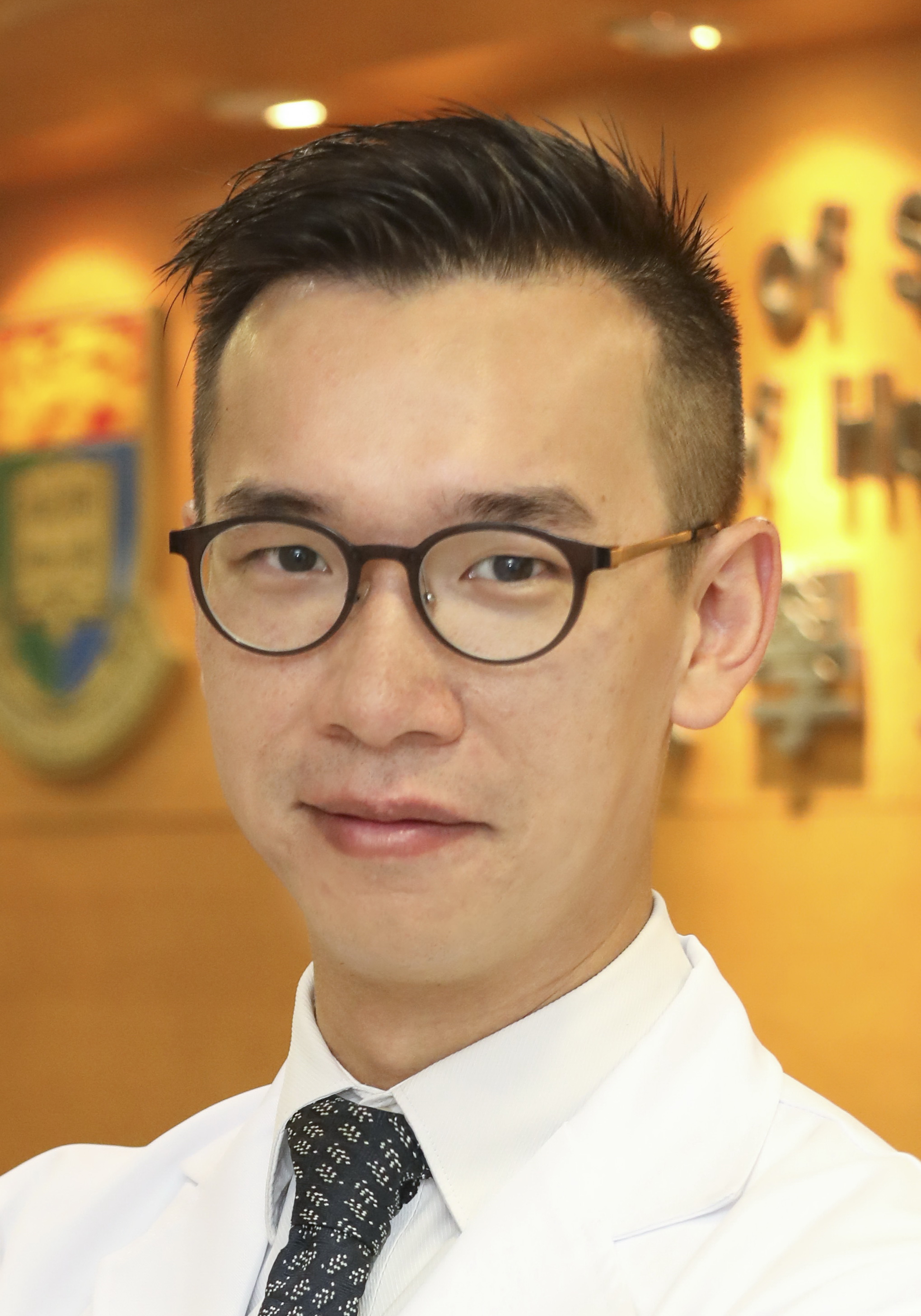 Dr Ian Yu Hong WONG