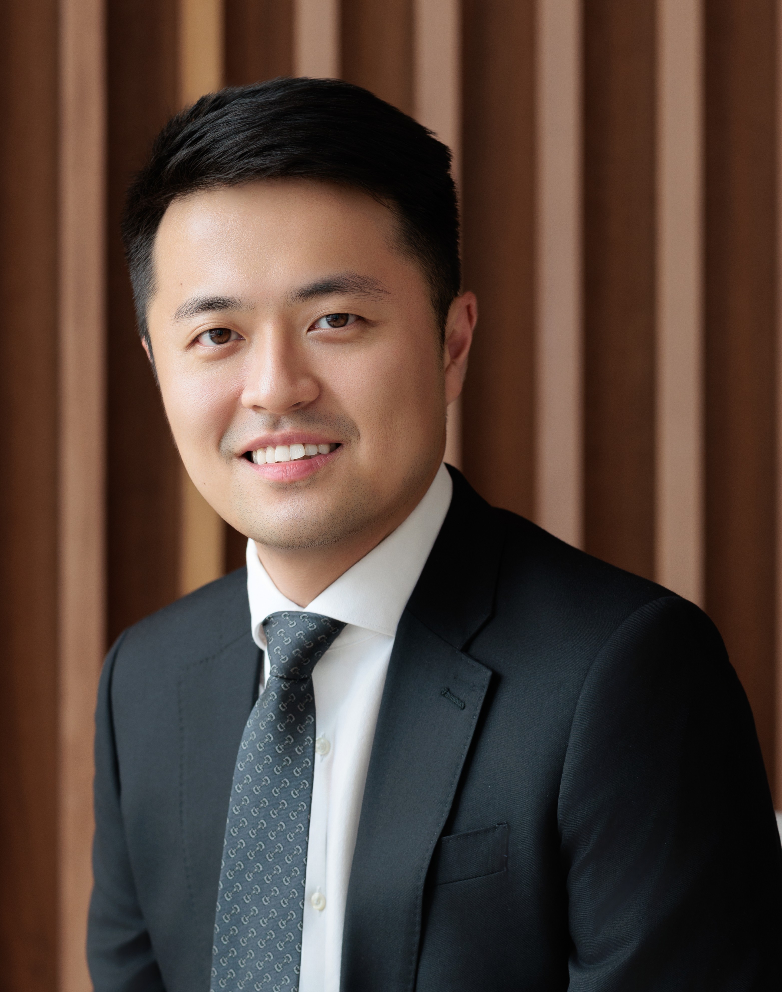 Prof Thomas Wong